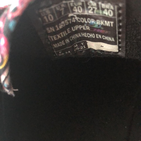 Bobs from Sketchers Memory Foam 10 Sneaker Shoe Dog Design Black Multi Excellent - Picture 9 of 12